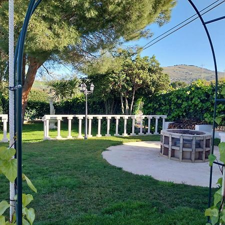 Casa Lachesi Caccamo Екстер'єр фото